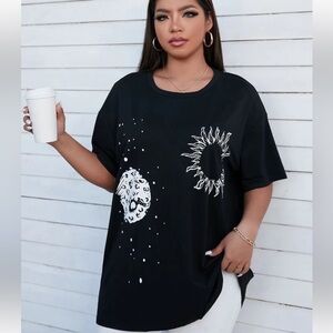 (EUC) SHEIN Curve Sun & Moon Graphic Tee 5x